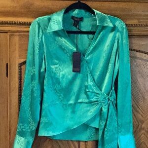 Rachel Roy Green tie front faux wrap blouse size Small. Satin. NWT
